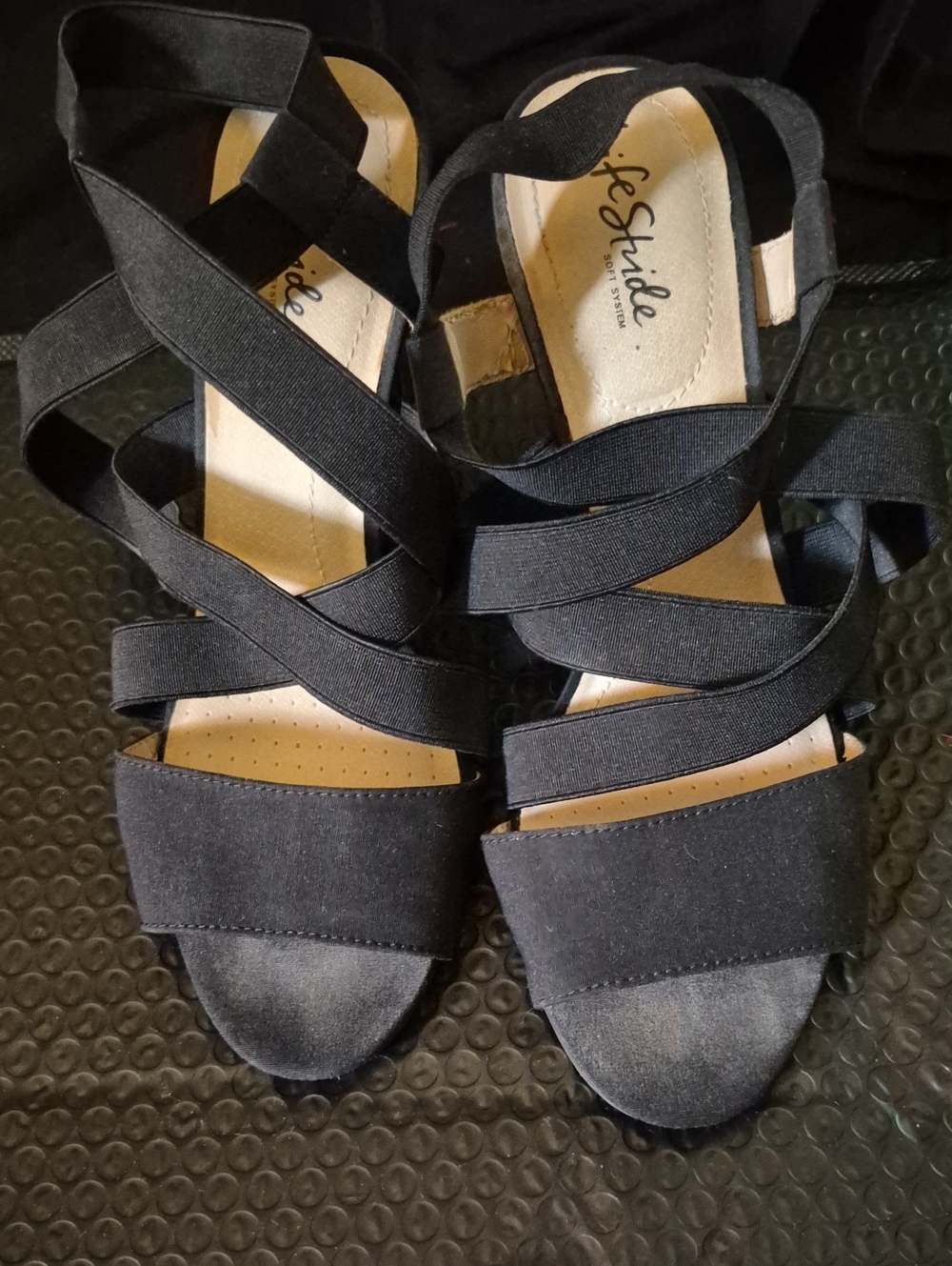 Life Stride Black Crisscross Elastic Heel Sandal